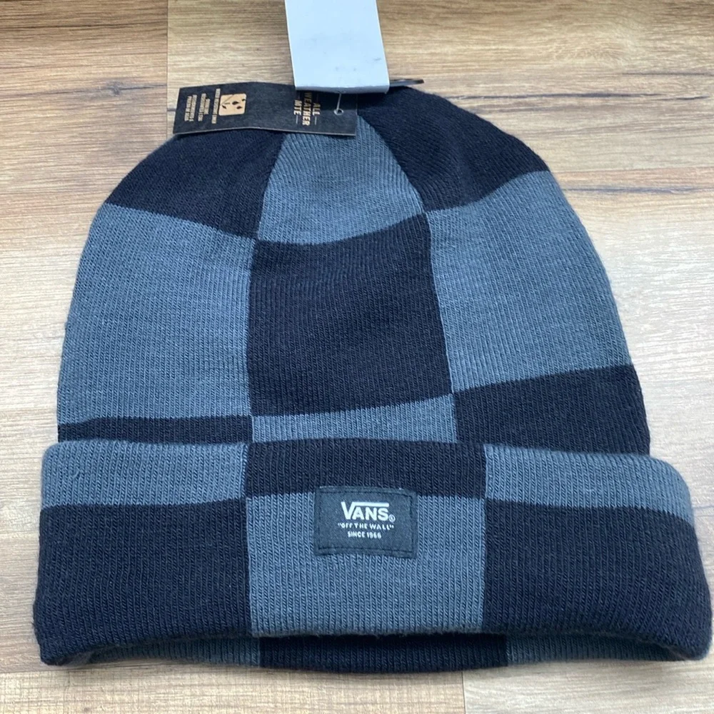 VANS BEANIE BRAND ๐ฅ NEW - Picture 1 of 5